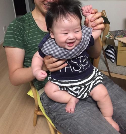 赤ちゃんと手遊びで一緒に笑おう！新生児からでも大丈夫な手遊び６選♪動画付