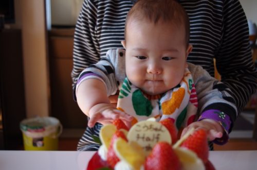 赤ちゃんの体重が増えすぎて心配な時の対処法と影響