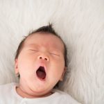 赤ちゃんが喜ぶ子守唄の選び方や歌い方のコツ!動画よりもママの歌