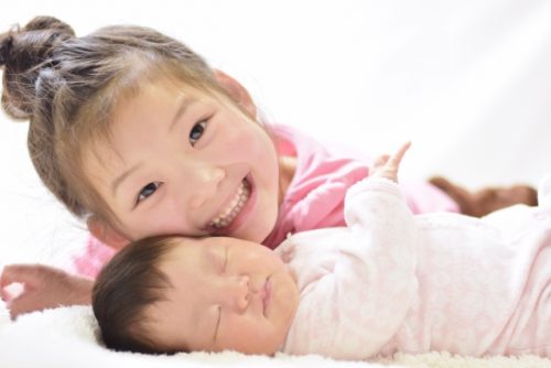 抱っこでしか寝ない・布団に置くと起きる生後7ヶ月の赤ちゃんを添い寝に変えた体験談と方法 リルリル